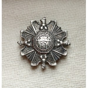 Opaska naramienna z miniaturą odznaki Orląt Lwowskich
