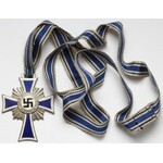 3rd Reich, set of two decorations for women