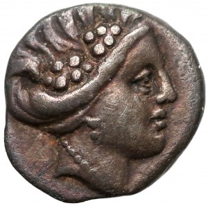 Eubeoa, Histiaea, Hemidrachm (III-II BC) Head of nymph / Nymph seated on stern of galley