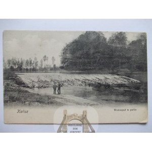 Kalisz, wodpspad w parku, ok. 1900
