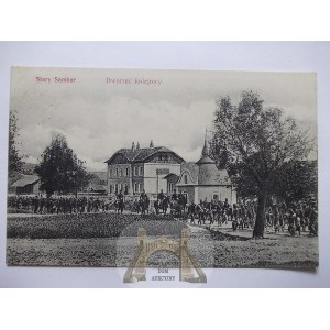 Stary Sambor, dworzec, przemarsz wojska, ok. 1915