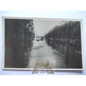 Wilno, powódź 1931, zalany bulwar