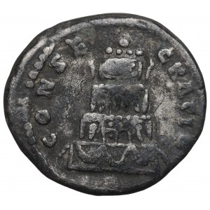 Římská říše, Lucius Verus, denár - CONSECRATIO