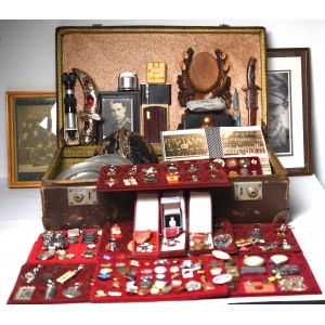 Collector's treasure chest