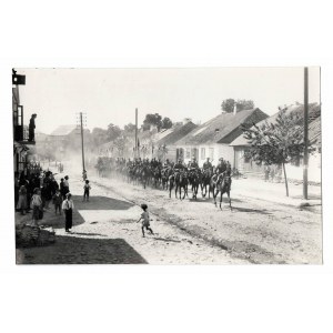 II RP, Fotografia 1 Pułku Strzelców Konnych, Garwolin - powrót II Szwadronu 1933