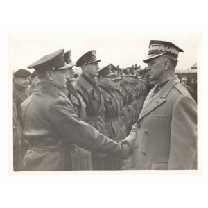 PSZnZ, fotografia Hlavný veliteľ generál Sikorski v tábore letcov