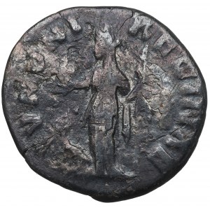 Römisches Reich, Faustina die Jüngere, Denarius - IVNONI REGINAE