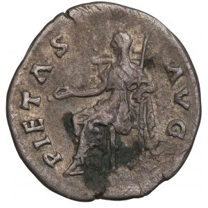 Römisches Reich, Hadrian, Denarius - PIETAS AVG