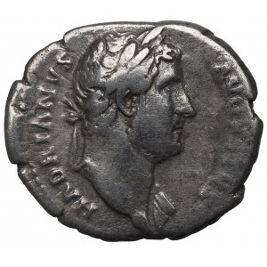 Římská říše, Hadrián, denár - LIBERALITAS AVG COS III P P