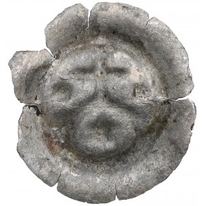 Nicht näher bezeichneter Bezirk, 13./14. Jahrhundert Brakteat, Kreuz auf Sparren mit Kugeln und Rosette darunter