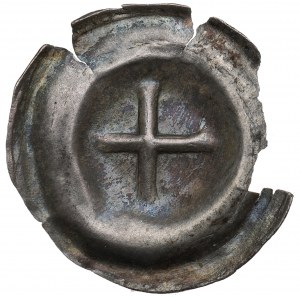 Nespecifikovaný okres, brakteát z 13./15. století, rovný kříž