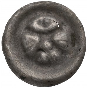 Vorpommern, Tąglim, 13.-14. Jahrhundert Brakteat, gotischer Buchstabe A und Halbstern - selten