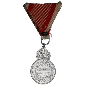 Rakousko-Uhersko, Karel, Medaile za vojenské zásluhy Signum Laudis