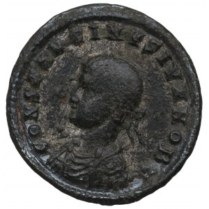 Římská říše, Constantine II, Follis Kyzikos - PROVIDENTIAE CAESS