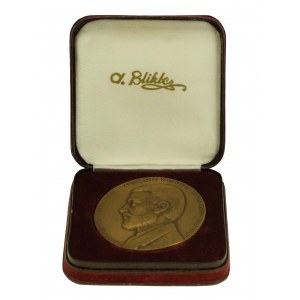 Blikle 105th anniversary medal with dedication on business card by Jerzy Blikle.