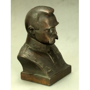 A bust of Marshal Jozef Pilsudski from the Second Republic of Poland.