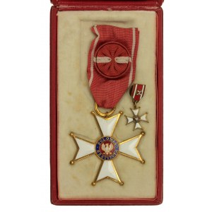 Krzyż Oficerski Orderu Odrodzenia Polski z legitymacją dla generała brygady.