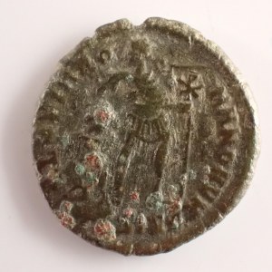 Řím - císařství / Valentinian I. [364 - 375] / Valentinian I AE 3 - GLORIA ROMANORVM,