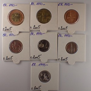 Období od 1993 / Sada oběžných mincí v lep. pap. holderech 2005 - 50h, 1 Kč, 2 Kč, 5 Kč, 10 Kč, 20 Kč, 50 Kč...