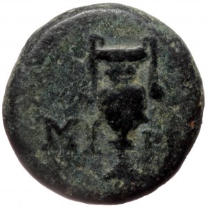 Aeolis, Myrina, AE (bronze, 2,36 g, 13 mm) 400-200 BC