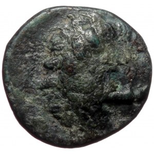 Aeolis, Grynion, AE (bronze, 1,29 g, 12 mm) ca 3rd cent. BC
