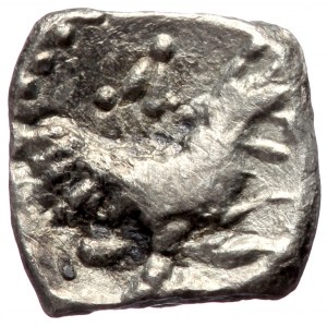 Lycaonia, Laranda AR obol (Silver, 0,40g, 8mm) 324-323 BC.