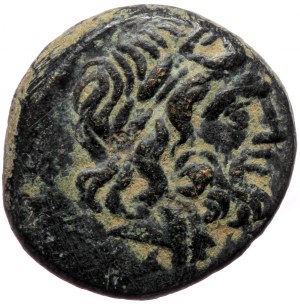 Pontos, Amisos, AE 20 (bronze, 8,00 g, 20 mm) time of Mithridates VI Eupator (120-63 BC) Obv: Laureate head of Zeus rig