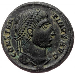 Constantine The Great (307/310-337) AE Follis (Bronze 2,75g 19mm) Heraclea. Obv: CONSTANTINVS AVG laureate head right.