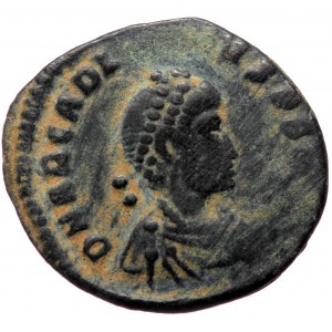 Arcadius (383-408), Constantinopolis, AE nummus (Bronze, 16,4 mm, 1,52 g). Obv: D N ARCADI-VS P F AVG, pearl-diademed,