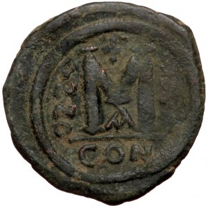 Justin II (565-578) AE follis (Bronze 12,67g 31mm) Constantinople mint, dated year 10 = 574/575.