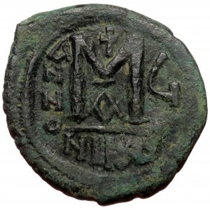 Maurice Tiberius (582-602) AE Follis (Bronze 10,82 30mm) Nicomedia. 1st officina, Dated RY 5 (586/7).