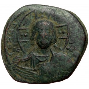 Anonymous attributed to Basil II and Constantine VIII (976-1028 AD) AE follis (Bronze 9,31g 28mm) Constantinople