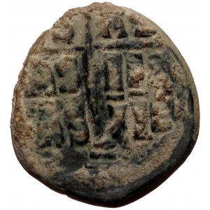 Anonymous attributed to Romanus III (1028-1034) AE follis (Bronze 14,01g 32mm) Constantinople, ca 1028-1034.