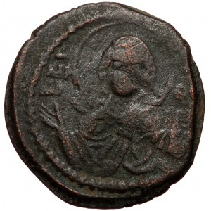 Anonymous attributed to Romanus IV (1068-1071) AE Follis (Bronze 8,26g 28mm) Constantinople