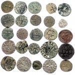 25 Medieval silver and bronze coins (Silver and bronze 25.97g)