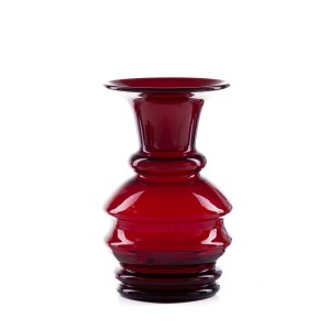 Ruby vase - designed by Lucyna PIJACZEWSKA