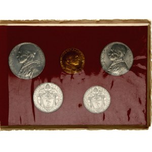 Vatican Mint Set of 5 Coins with Gold 1947 with Original Case