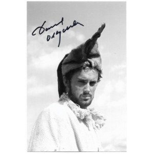 (OLBRYCHSKI Daniel). Unterschrift des Schauspielers auf einer Schwarz-Weiß-Fotografie, die ihn in dem Film Pan Wołodyjowski zeigt.