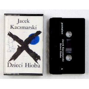 [KACZMARSKI Jacek]. Ručne písané venovanie Jacka Kaczmarského na kazete Deti Jóba ....