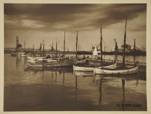 [GDYNIA - harbor - view photograph]. [l. 1930s]. Photograph form. 21.2x28 cm on sheet form. ca 23,...