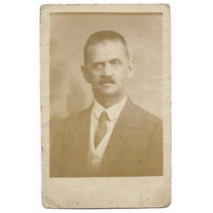 [KRAKOW - STARZEWSCY of Krakow - a set of photographs and documents related to the family]. [years from late 19th century to 1939].