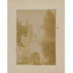 [GOŁUCHÓW - zamek Czartoryskich - fotografie sytuacyjne i widokowe]. [pocz. XX w.]. Album zaw....