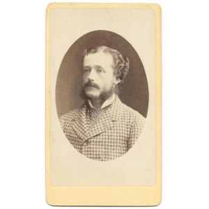 [CARAMAN-CHIMAY Alphonse - fotografia portretowa]. [l. 60. XIX w.]. Fotografia form. 9,2x5,...
