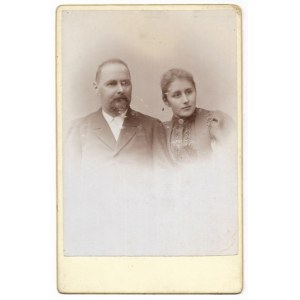 [HAHN Władysław August s dcerou Izabellou Jadwigou Antoninou - portrétní fotografie]. VIII 1894....