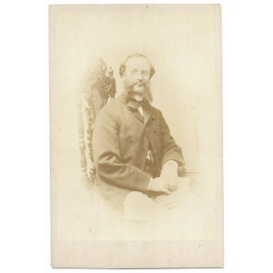 [WODZICKI Henryk - portrait photograph]. [not after 1884]. Photograph in form. 14.3x9.9 cm on original backing form....