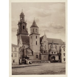 [KRAKOV - Katedrální kostel na Wawelu - pohled na fotografii]. [cca 1875]. Forma fotografie. 27,2x20,...