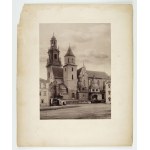 [KRAKÓW - Kościół Katedralny na Wawelu - fotografia widokowa]. [ok. 1875]. Fotografia form. 27,2x20,...
