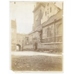 [KRAKOW - Eingang zum äußeren Innenhof der Wawel-Kathedrale - siehe Fotos]. [k. 19. Jh.]...