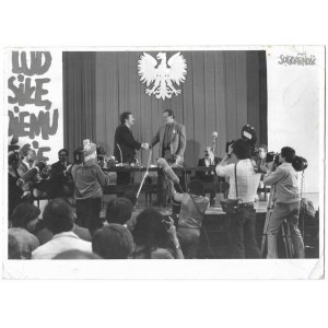 [MIŁOSZ Czesław und Lech Wałęsa auf der Danziger Werft - Treffen wie ein Nobelpreisträger mit einem späteren Nobelpreisträger ....