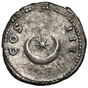 Hadrian (117-138 n.e.) Denar - Półksiężyc